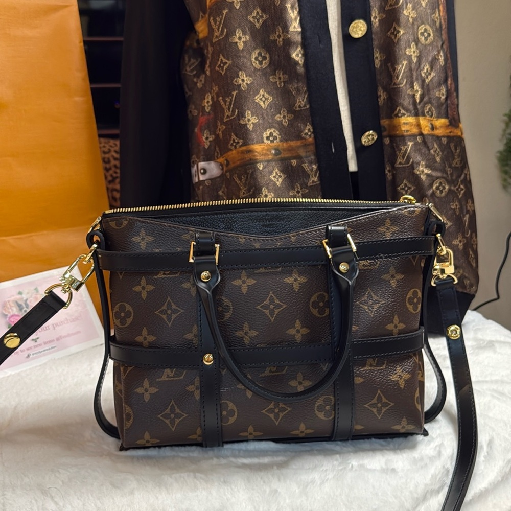 Louis Vuitton #26 Toiletry pouch holder.